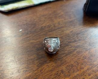 University of Mississippi 1969 10kt( with diamond/55-60 points) class ring.