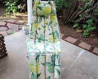 Vintage Homecrest Banana Siesta Lounge Chair