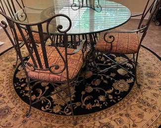 Glass Top Table with 4 Chairs Rug