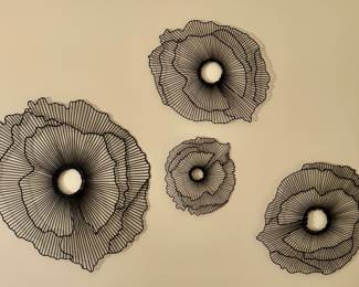 Modern Wire Flower Wall Decor