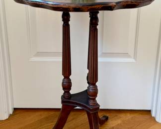 Vintage Pie Crust Table