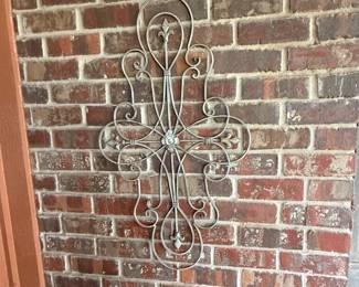 Metal outdoor wall hanging