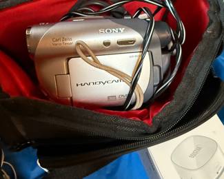 Sony Handycam DCR-DVD105 Camcorder