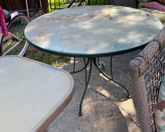 glass table to match metal chairs