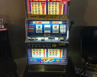 Harrahs Casino working slot machine