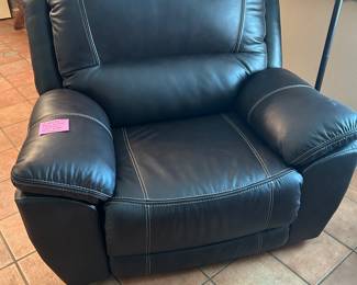 Like new Big mans recliner