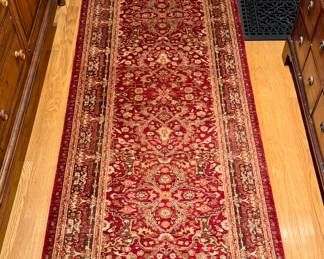 Runner (maroon, mustard)