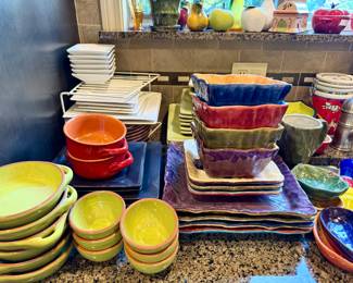 Dishes & Serving Pieces