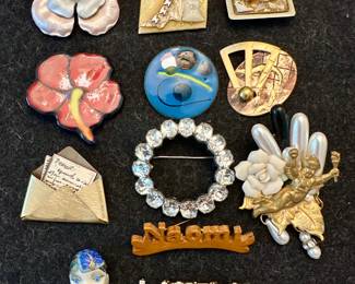 Assorted Vintage Pins
