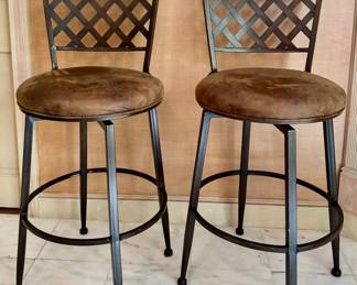 (2) Swivel Bar Stools