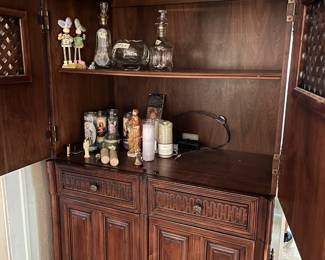 Lane cabinet 