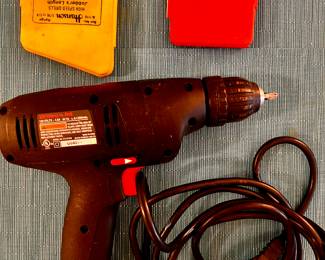 Sears Craftsman (Model No. 315.101040)
• 3/8 in. (10mm) corded drill