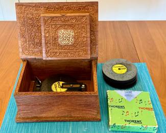 Antique Thorens Music Box with 15 Discs!