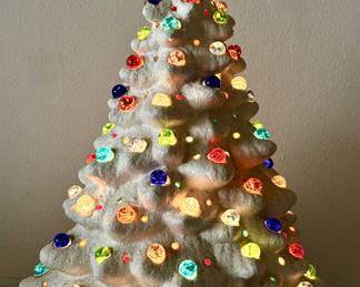 Vintage 1965 Ceramic Xmas Lighted Musical Tree (Jingle Bells), signed by ceramicist