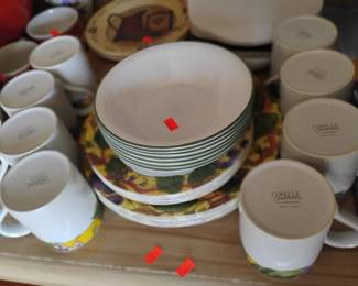 135. CORELLE DISH SET $25