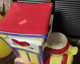 81. TRAIN COOKIE JAR $15