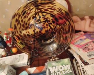 104. . BOWL WITH STAND $20