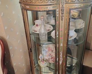 14. CURIO CABINET MISSING A GLASS PANEL $45 THIS ITEM MUST BE PICKED UP IN EVANSVILLE IL 