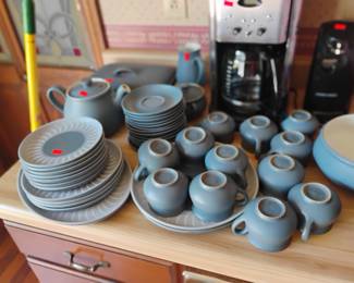 57. SET OF VINTAGE STONE WARE$100 ECHO POTTERY, DENBY STONEWARE