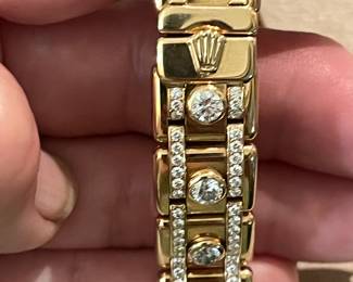 Rolex original diamond band- not after market.