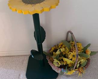 Sunflower Table
Basket of Sunflowers 