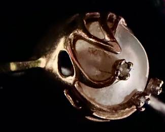 14k GOLD and Diamonds ring