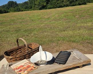 Large farmhouse table riser