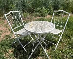 Vintage White Metal Bistro Set