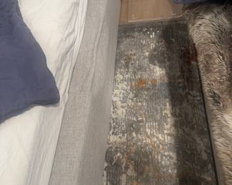 Sideboard of linen bed has a internal piece of fabric that has collapsed, but the bed is fully intact and can be fixed easily