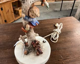 Goebel Hummel "Apple Tree Boy or Culprits" Table Lamp