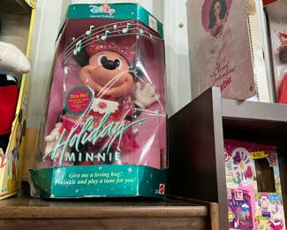 1991 Mattel Disney Special Edition Musical Holiday Minnie Mouse Doll