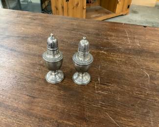 Wm.rogers Mfg Sterling Silver Weighted Salt & Pepper Shakers