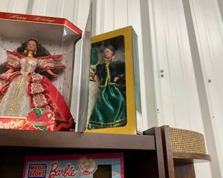 1996 Yuletide Romance Barbie Doll - Hallmark Special Edition