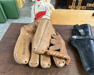 Baseball/Softball Glove - Black Leather Holster