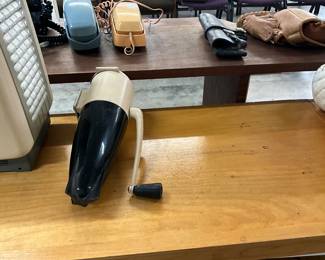 Dazey Atomic Rocket Hand Crank Ice Crusher