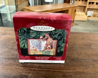 1999 Hallmark Keepsake Ornament - David & Goliath