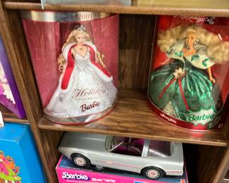 2001 Holiday Celebration Special Edition Barbie - 1995 Happy Holidays Special Edition Barbie