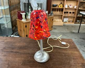 Hand Blown Glass Red Speckled Marable Mushroom Shade Table Lamp