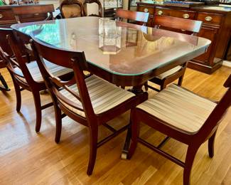 Pedestal table w/ claw feet and chairs
