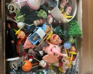 VINTAGE CAKE TOPPERS