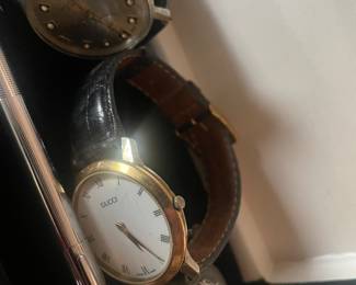 GUCCI WATCH