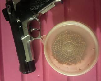 BB GUN