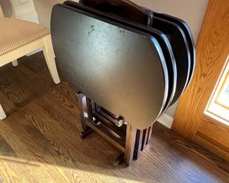TV tray set