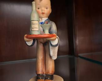 Vintage Hummel/Goebel figurine