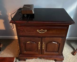 Thomasville Nightstand