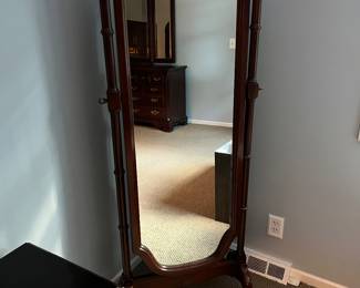 Thomasville mirror