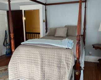 Canopy full bed.