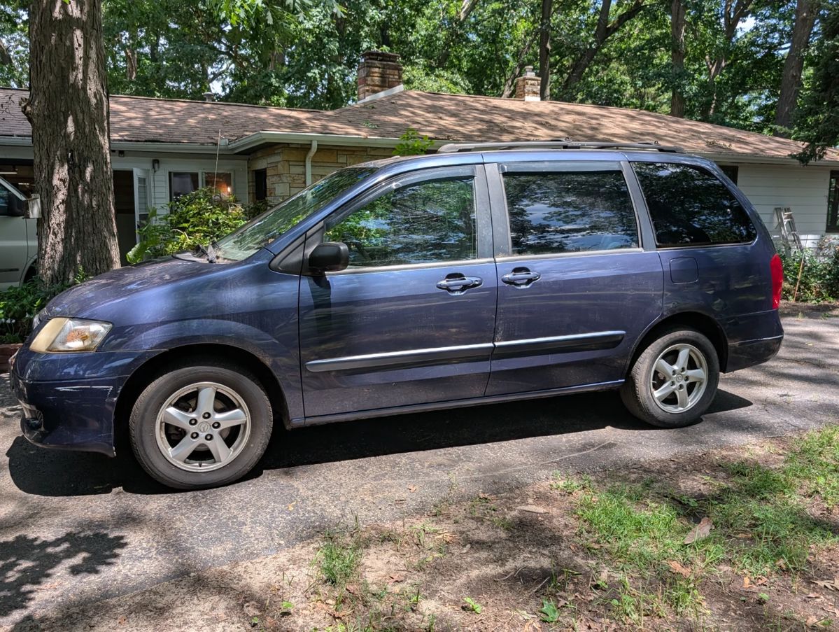 2003 Mazda MPV LX  Minivan 