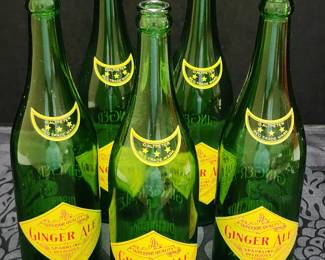 Altpeter Baraboo ginger ale bottles 