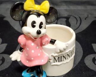 Minnie Mouse planter 